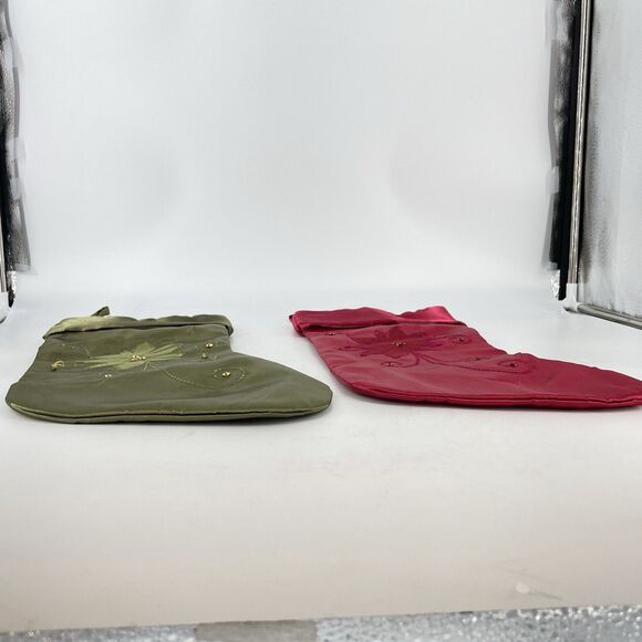 Set of 2 Sateen Embroidered Christmas Holiday Stocking Green Pink - Picture 4 of 5